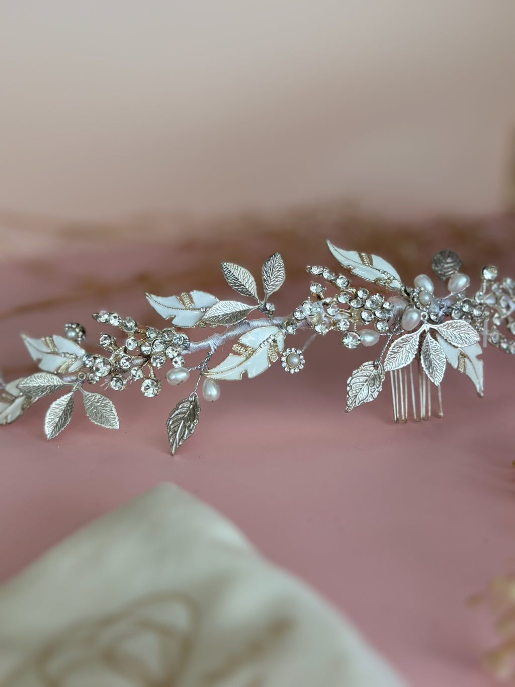 Tiara Mosainita