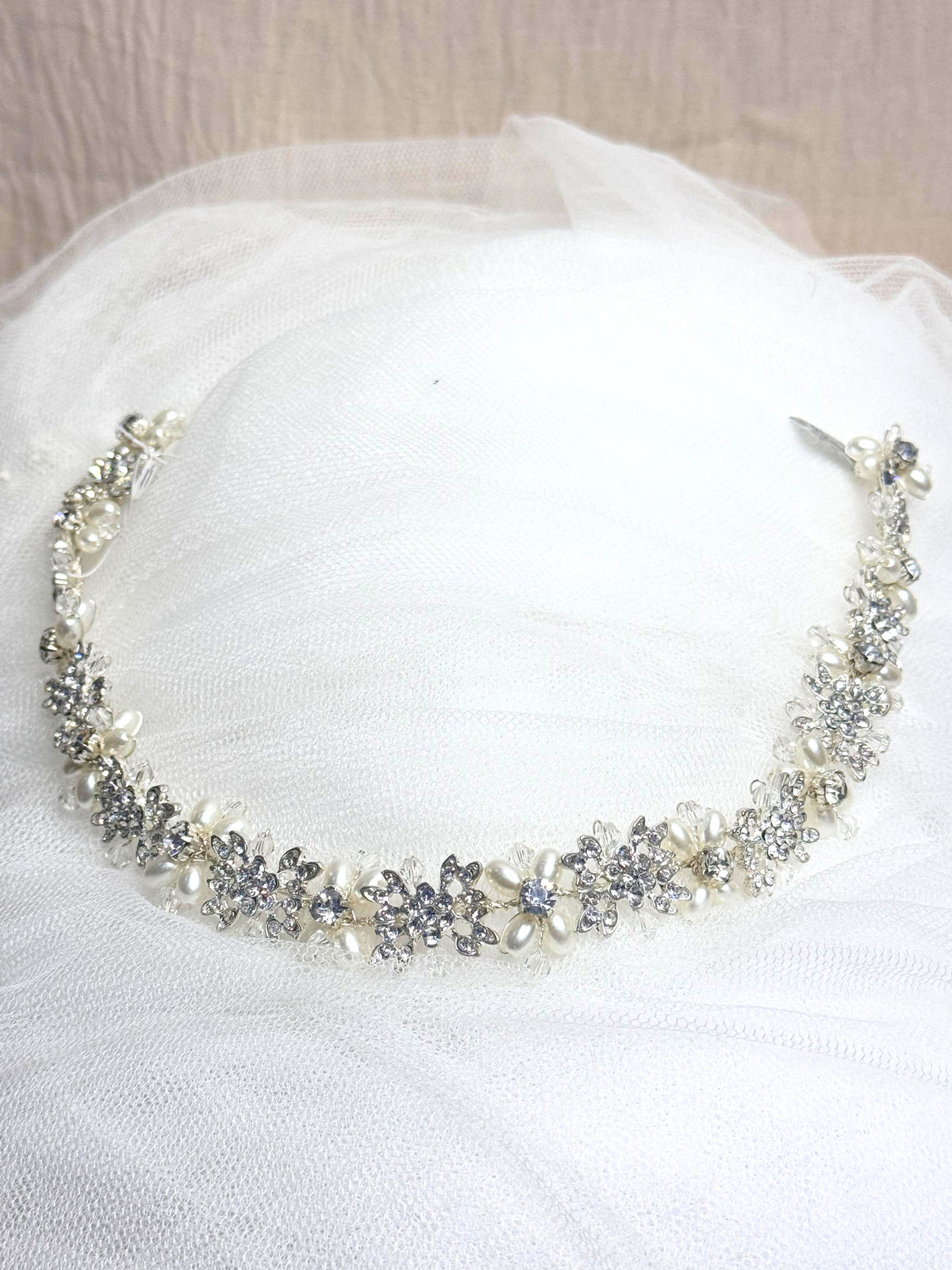 Tiara vitoria