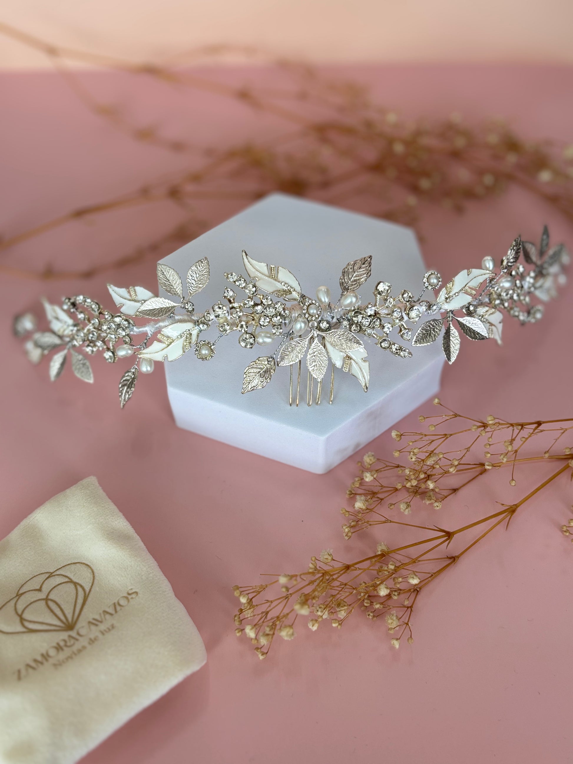 Tiara Mosainita
